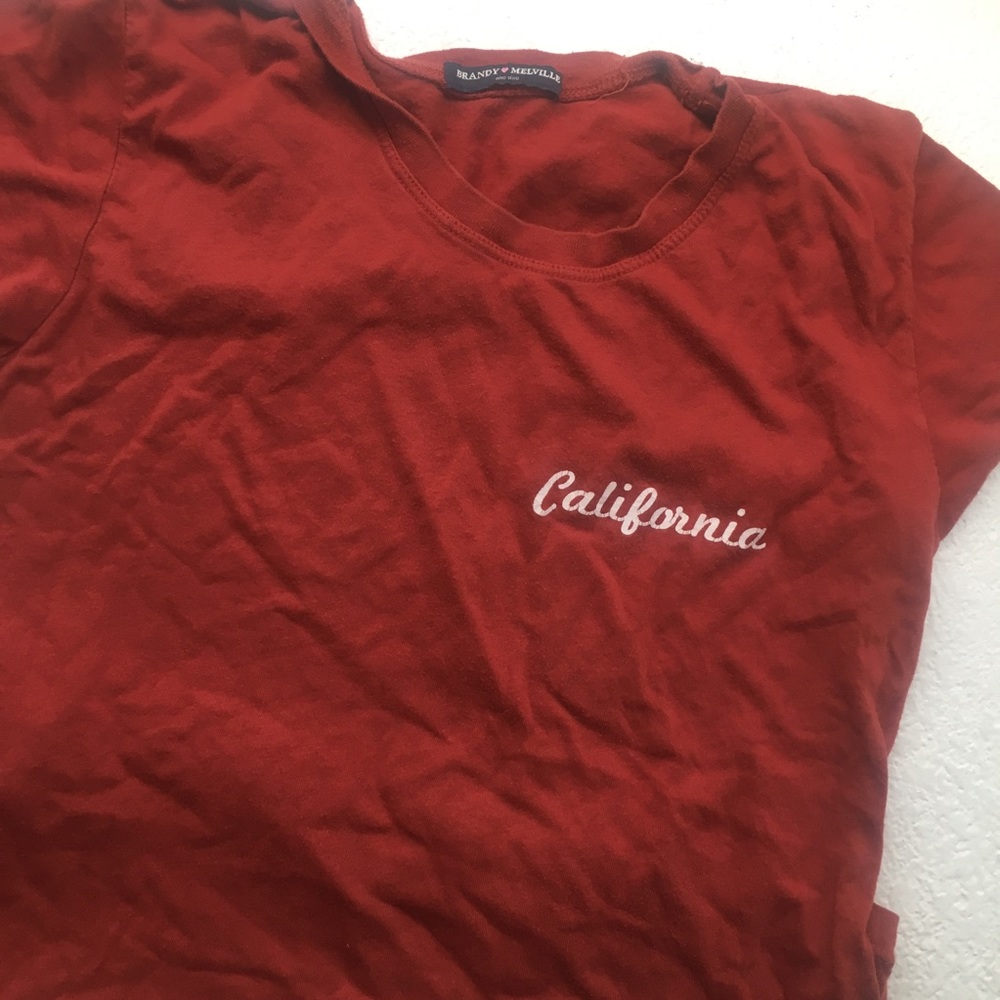 BRANDY MELVILLE CALIFORNIA TOP